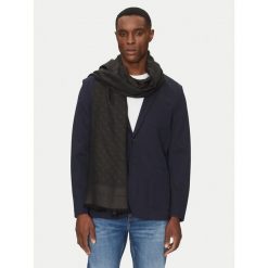 Szalik Guess. Czarne szaliki Guess, z aplikacjami. Za 299.99 zł.