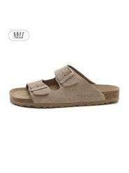 Teegu Skórzane klapki w kolorze jasnobrązowym rozmiar: 45. Brązowe klapki teegu. Za 130.99 zł.