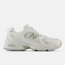 New Balance 530 U530CSC Sneakersy unisex. Białe buty sportowe casual New Balance, bez wzorów, bez zapięcia. Za 329.99 zł.