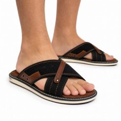 Klapki męskie Wrangler CALVIN SLIDER MEN LOW. Brązowe klapki Wrangler, z materiału. Za 149.00 zł.