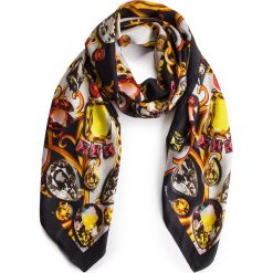 Chusta GUESS - Jori Foulards AW8097 SIL20 BML. Szaliki marki Guess. Za 419.00 zł.