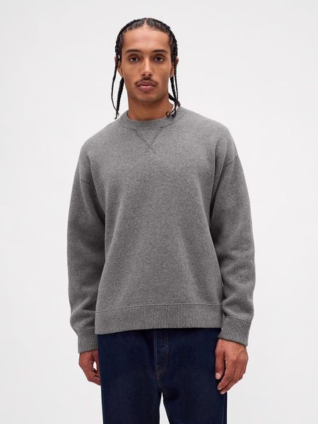 GAP Sweter w kolorze szarym rozmiar: XL. Szare swetry nierozpinane GAP, xl, bez wzorów, bez kołnierzyka, bez ramiączek. Za 163.26 zł.