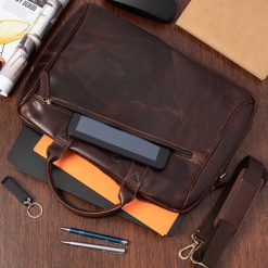 Torba męska skórzana na ramię laptopa duża ciemno-brązowa biznesowa Beltimore N01. Brązowe torby na laptopa . Za 379.90 zł.