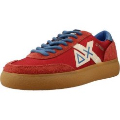 Buty SUN68 LUIS LOW Czerwony. Czerwone buty turystyczne SUN68, bez wzorów, ze skóry, bez zapięcia, trekkingowe. Za 337.99 zł.