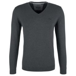 S.Oliver Męska sweter 03.899.61.4543 .9898 Black Melange (rozmiar XXXL). Czarne swetry nierozpinane S.Oliver, m, bez wzorów, bez kołnierzyka, bez ramiączek. W wyprzedaży za 80.00 zł.