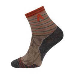 Skarpety merino turystyczne dla dorosłych Alpinus Kuldiga. Brązowe skarpety Alpinus, bez wzorów, z wełny. Za 49.99 zł.