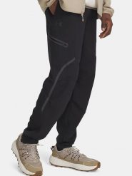 Under Armour Bojówki funkcyjne "Unstoppable" w kolorze czarnym rozmiar: XL. Czarne joggery i bojówki Under Armour, xl, bez wzorów, z materiału. Za 252.34 zł.