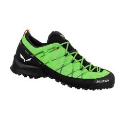 Buty trekkingowe Salewa Wildfire 2. Czarne buty turystyczne Salewa, bez wzorów, z gumy, bez zapięcia, trekkingowe. Za 764.20 zł.