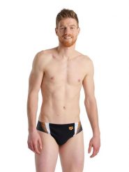 Arena Kąpielówki w kolorze czarno-pomarańczowym rozmiar: 6. Czarne kąpielówki Arena, bez wzorów, z materiału. Za 61.45 zł.