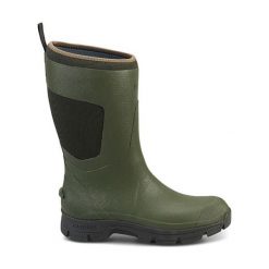 Kalosze w kolorze khaki. Brązowe śniegowce Tretorn, z materiału, bez zapięcia. W wyprzedaży za 319.95 zł.