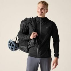 Męska kurtka Endurance: wodoodporna, wiatroodporna, elastyczna z kapturem. Czarne kurtki Dare 2B, m, bez wzorów, z elastanu, z kapturem. W wyprzedaży za 321.00 zł.