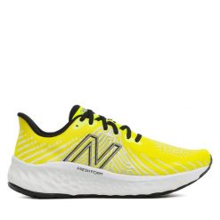 Buty do biegania New Balance. Żółte buty do biegania New Balance, bez wzorów, bez zapięcia, do biegania. Za 559.99 zł.