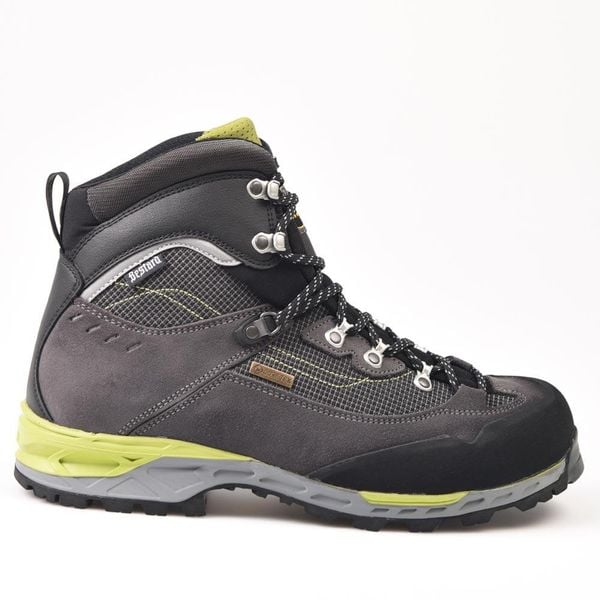 Buty trekkingowe Bestard Tr Quantic. Szare buty turystyczne BESTARD, bez wzorów, z gore-texu, bez zapięcia, trekkingowe, gore-tex. Za 1,107.90 zł.