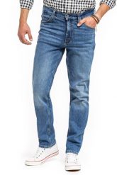 MUSTANG TRAMPER TAPERED MĘSKIE SPODNIE JEANSOWE JEANSY DENIM BLUE 1014043 5000 682. Niebieskie spodnie materiałowe Mustang, do pracy, l, bez wzorów, z bawełny, biznesowe. Za 199.99 zł.