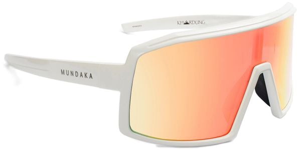 Okulary przeciwsłoneczne Mundaka Karst. Białe okulary przeciwsłoneczne MUNDAKA, prostokątne. Za 323.50 zł.