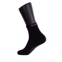 Czarne skarpetki do kostki Crown Pro Negro 35-38. Białe skarpetki sportowe BLACK CROWN, bez wzorów, z bawełny. Za 126.99 zł.