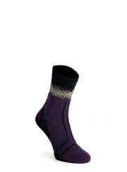Skarpety do biegania X-Socks Trailrun Terraskin Perform Crew. Fioletowe skarpety X-Socks, bez wzorów, z dzianiny. Za 120.99 zł.