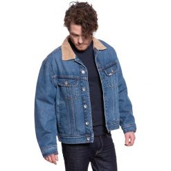 KURTKA JEANSOWA LEE STORM RIDER JKT MID STONE L88YRDFJ 112123806. Kurtki Lee, na zimę, l, bez wzorów, z jeansu, bez kaptura. Za 259.99 zł.