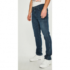 Wrangler - Jeansy Greensboro. Jeansy marki Wrangler. Za 329.90 zł.