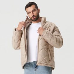 Kurtka puffer - Beżowy. Brązowe kurtki Sinsay, l, bez wzorów, bez kaptura. W wyprzedaży za 99.99 zł.
