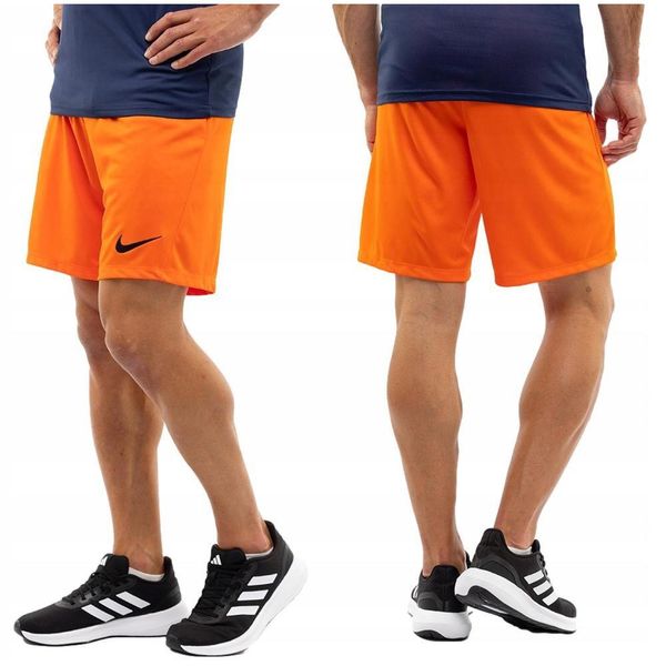 Pomarańczowe spodenki męskie Nike. Brązowe szorty Nike, m, bez wzorów, z poliesteru, sportowe. Za 74.79 zł.