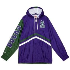 Kurtka wodoodporna Milwaukee Bucks Undeniable. Fioletowe kurtki Mitchell & Ness, m, bez wzorów, bez kaptura. Za 584.00 zł.