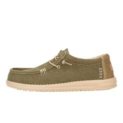 HeyDude Męskie Mokasyny Wally Workwear. Brązowe mokasyny Hey dude, bez wzorów, z materiału, bez obcasa, bez zapięcia. Za 229.00 zł.