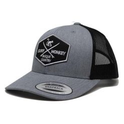 Czapka Trucker - 6 Paneli / Rozmiar uniwersalny (Szary/Czarny). Szare czapki z daszkiem SURF MONKEY, z aplikacjami. Za 179.95 zł.