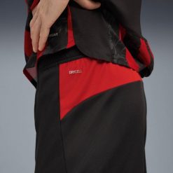 Męskie szorty AC Milan 25/26 PUMA. Czarne krótkie spodenki sportowe Puma, m, bez wzorów. Za 189.70 zł.