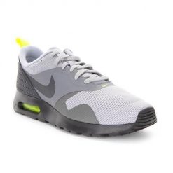 Buty do biegania męskie Nike Air Max Tavas. Szare buty do biegania Nike, bez wzorów, z materiału, bez zapięcia, do biegania, nike air max. Za 508.00 zł.