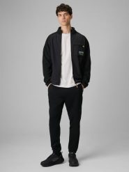 4F Spodnie dresowe joggery męskie - czarne M. Czarne joggery i bojówki 4F, l, bez wzorów, z dresówki, sportowe. W wyprzedaży za 119.99 zł.