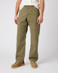 SPODNIE MĘSKIE WRANGLER CASEY UTILITY LONE TREE GREEN W1C550G38 112141233. Zielone spodnie materiałowe Wrangler, l, bez wzorów, z materiału. Za 209.99 zł.