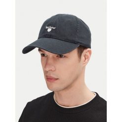 Czapka z daszkiem Barbour. Niebieskie czapki z daszkiem Barbour, bez wzorów. Za 129.99 zł.
