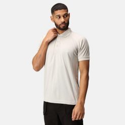 Koszulka polo robocza męska Coolweave. Szare koszulki polo Regatta, m, bez wzorów, bez kołnierzyka, bez ramiączek. W wyprzedaży za 84.99 zł.