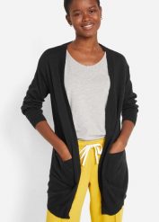 Sweter bawełniany bez zapięcia, z dzianiny o splocie drobnych oczek. Czarne trapery bonprix, z bawełny, bez zapięcia. Za 109.99 zł.