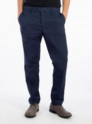 Hackett London Spodnie chino w kolorze granatowym rozmiar: W42. Niebieskie eleganckie spodnie Hackett London. Za 190.18 zł.