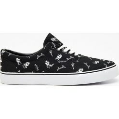 Trampki z nadrukiem - Czarny. Trampki marki Cropp. Za 99.99 zł.