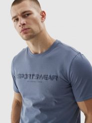 4F T-shirt regular z nadrukiem męski - niebieski S. Niebieskie t-shirty 4F, m, bez wzorów, z bawełny, bez kołnierzyka, bez ramiączek. W wyprzedaży za 29.99 zł.