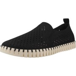 Buty ILSE JACOBSEN TULIP140 Czarny. Czarne buty turystyczne Ilse Jacobsen, bez wzorów, z syntetyku, bez zapięcia, trekkingowe. Za 313.70 zł.