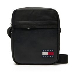 Saszetka Tommy Jeans. Czarne saszetki i nerki Tommy Jeans, bez wzorów, z jeansu, małe, bez dodatków. Za 179.99 zł.