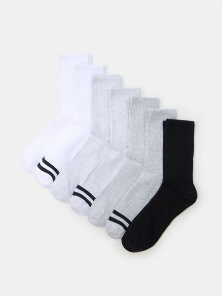 Prążkowane skarpetki 7 pack - wielobarwny. Skarpety Sinsay, bez wzorów, prążkowane. Za 22.99 zł.
