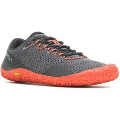 Buty sportowe dla mężczyzn Merrell VAPRO GLOVE. Brązowe buty do biegania Merrell, bez wzorów, bez zapięcia, do biegania. Za 499.98 zł.
