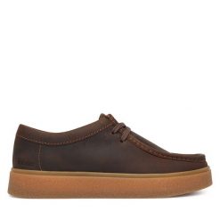 Półbuty Clarks. Brązowe eleganckie półbuty Clarks, bez wzorów, bez obcasa, bez zapięcia. Za 479.99 zł.
