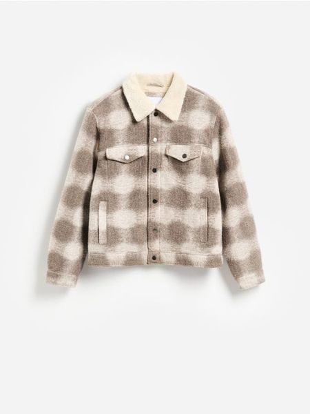 Kurtka sherpa z kołnierzem - jasnoszary. Szare kurtki Reserved, l, bez wzorów, z tkaniny, bez kaptura. Za 259.99 zł.