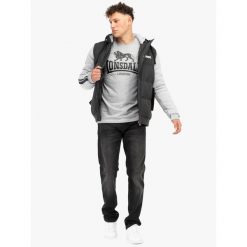 Kurtka z kapturem Lonsdale Dowpot. Czarne kurtki Lonsdale, m, z aplikacjami, z bawełny, z kapturem. Za 479.90 zł.