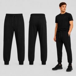 SPODNIE MĘSKIE DRESOWE 4F JOGGERY SPORTOWE CZARNE. Czarne joggery i bojówki 4F, m, bez wzorów, z bawełny, sportowe. Za 159.99 zł.
