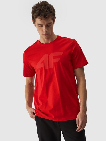 4F T-shirt regular z nadrukiem męski - czerwony S. Czerwone t-shirty 4F, m, bez wzorów, z bawełny, bez kołnierzyka, bez ramiączek. Za 59.99 zł.