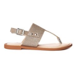 Metaliczne srebrne sandały Srebrne. Szare sandały Trespass, z materiału, bez zapięcia. Za 209.99 zł.