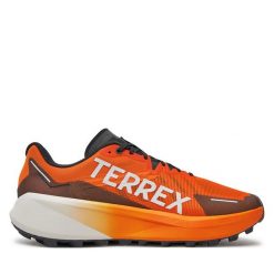 Buty do biegania adidas. Brązowe buty do biegania Adidas, bez wzorów, bez zapięcia, do biegania, adidas terrex. Za 399.99 zł.