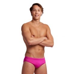 Kąpielówki męskie slipy na basen treningowe Funky Trunks Still Pink. Czerwone kąpielówki Funky Trunks, l, bez wzorów. Za 124.99 zł.